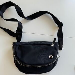 Lululemon All Night Festival Bag Micro 2L Black and Silver
